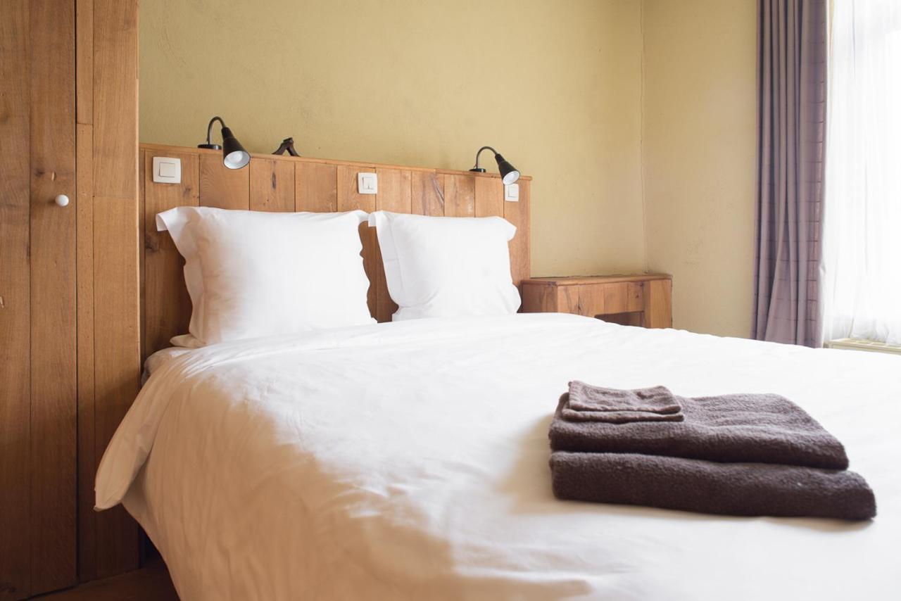 Poeziehotel Surplace - 15 Min Van Pairi Daiza & Industriezone Ghislenghien Bever Exterior foto