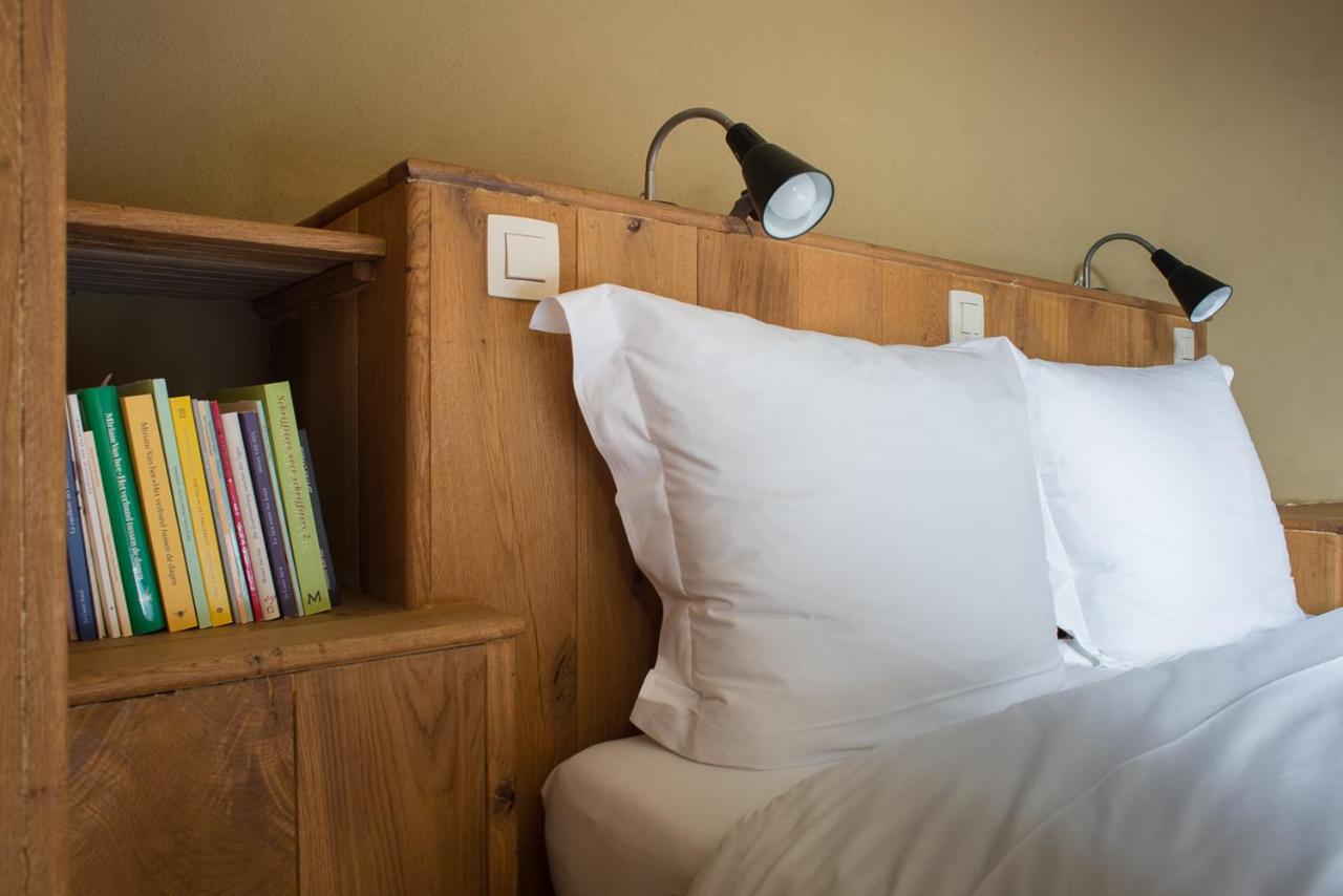 Poeziehotel Surplace - 15 Min Van Pairi Daiza & Industriezone Ghislenghien Bever Exterior foto